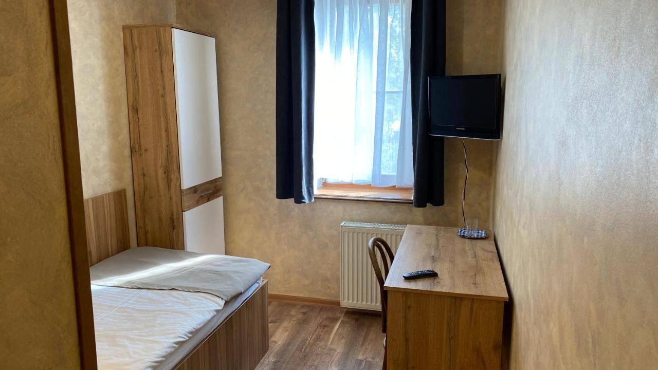Penzión pri Kaštieli Bratislava Exterior foto